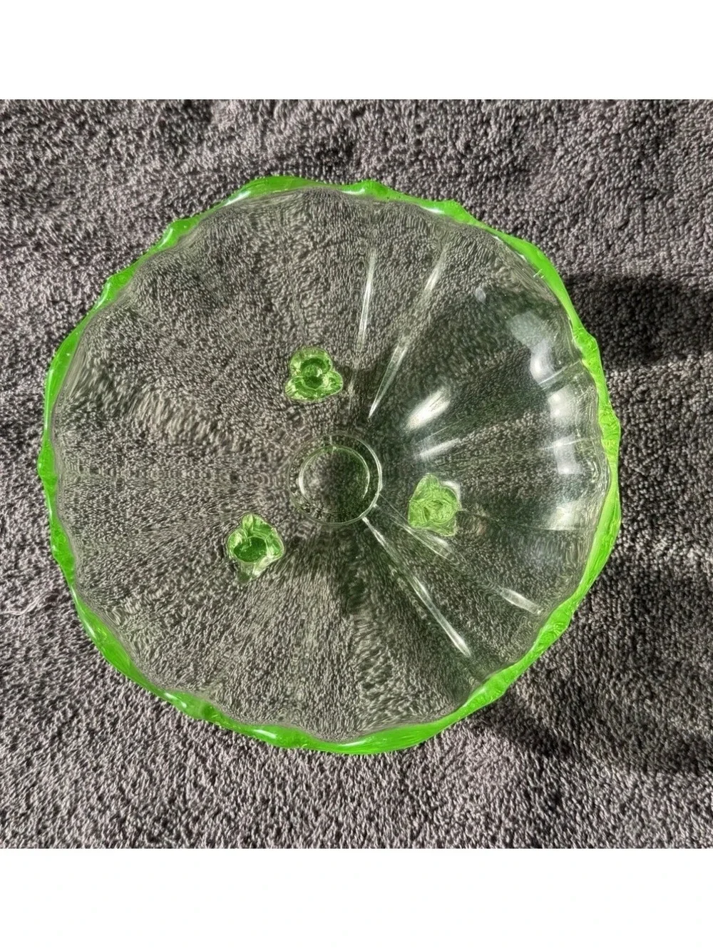 Uranium Glass 3-Footed Scalloped Bowl Vaseline Green Depression *Read Chip